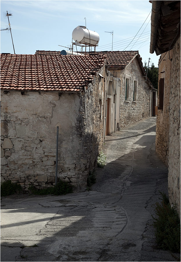 Кипр. Деревня Омодус